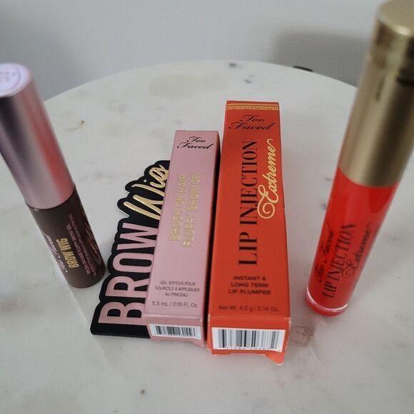 New Too Faced Makeup Bundle(2). Lip Injection Extreme & Brow Wig. - Picture 4 of 5